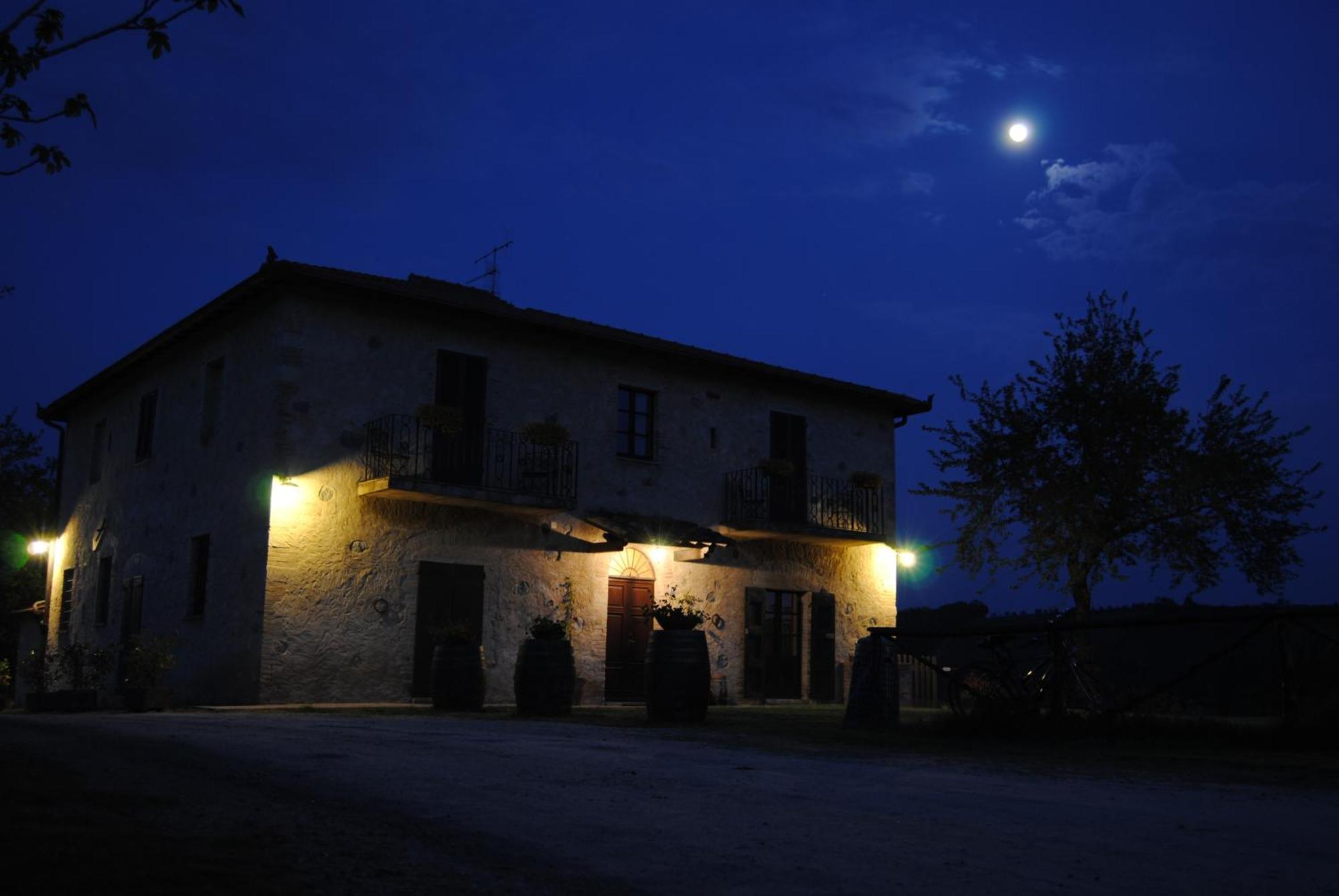Agriturismo Fattoria Voltrona سان جيمينيانو المظهر الخارجي الصورة